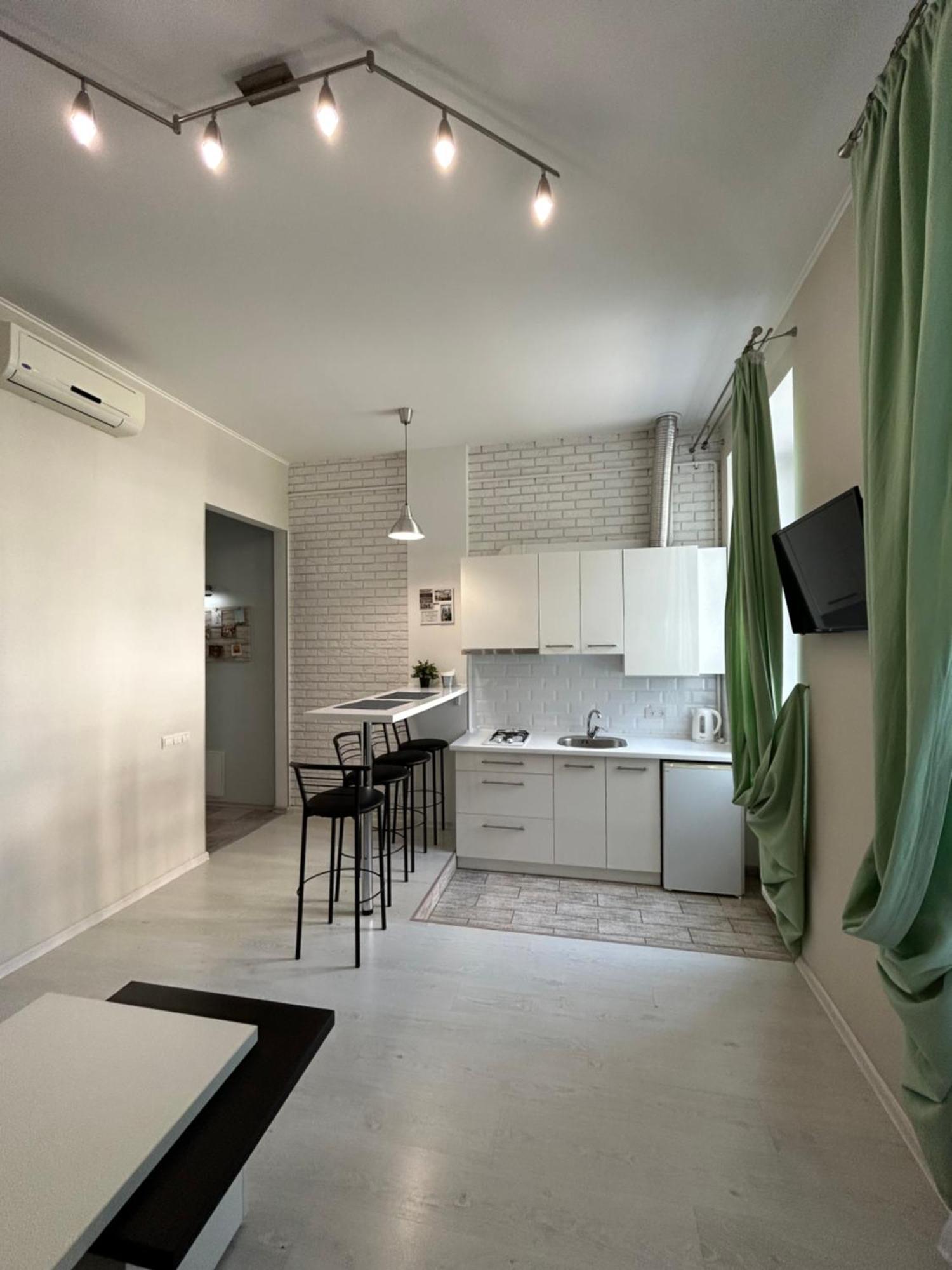 Modern Apartment In Old City Center Lviv Ngoại thất bức ảnh