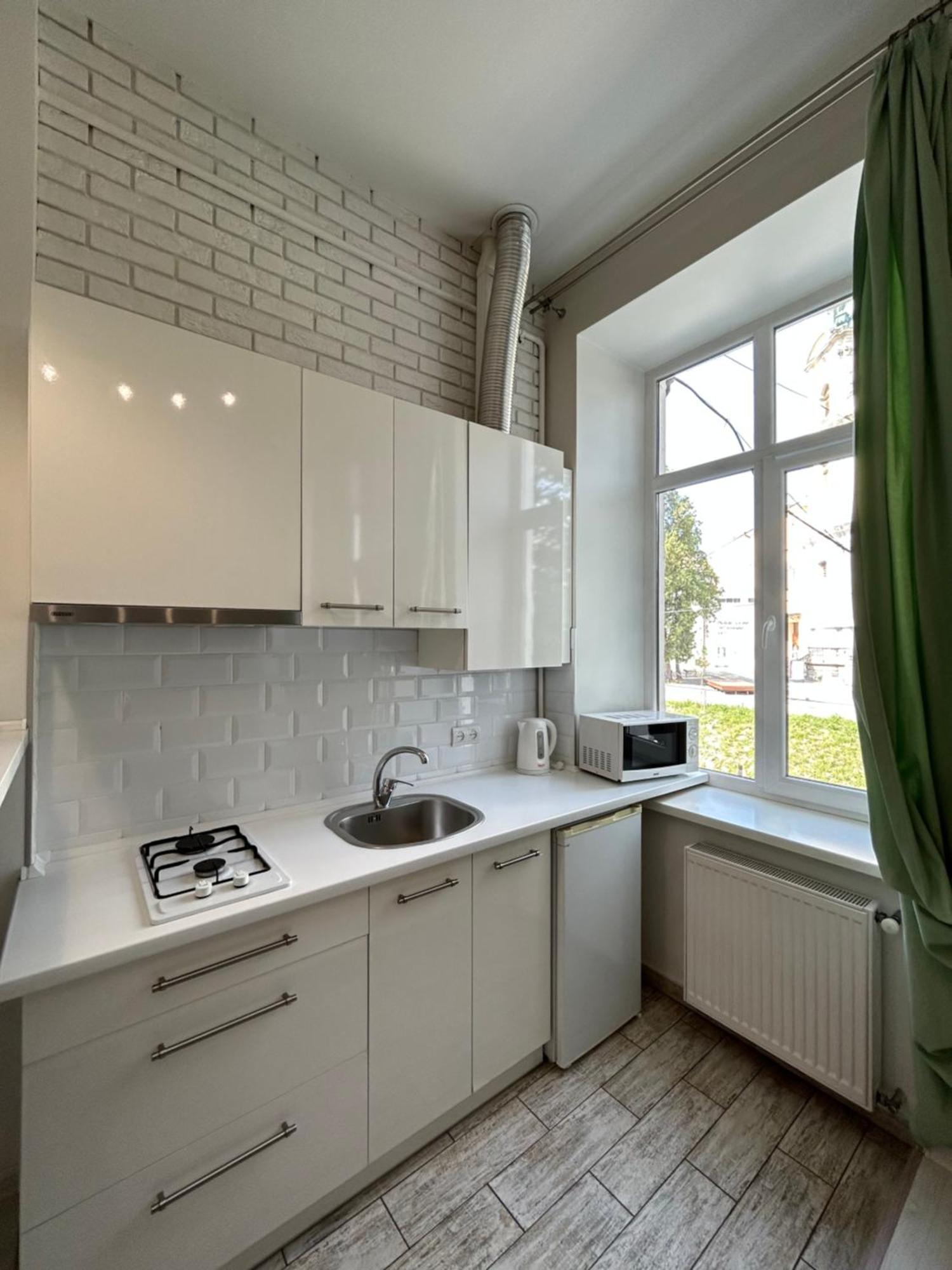Modern Apartment In Old City Center Lviv Ngoại thất bức ảnh