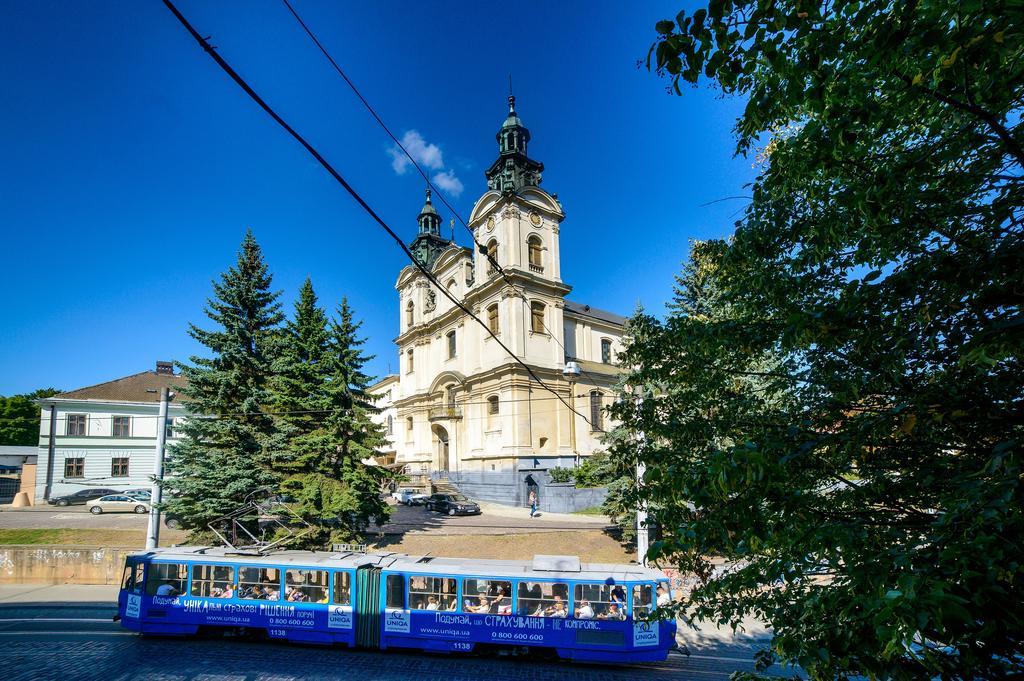 Modern Apartment In Old City Center Lviv Ngoại thất bức ảnh