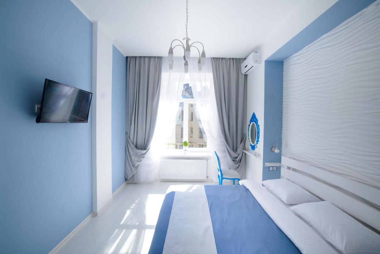 Modern Apartment In Old City Center Lviv Ngoại thất bức ảnh